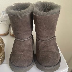 Ugg’s boots for little girls